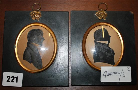 2 19thC silhouette miniatures of gents